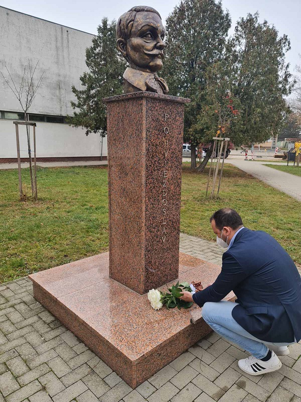 Spomienka na Hviezdoslava pri storočnici jeho úmrtia